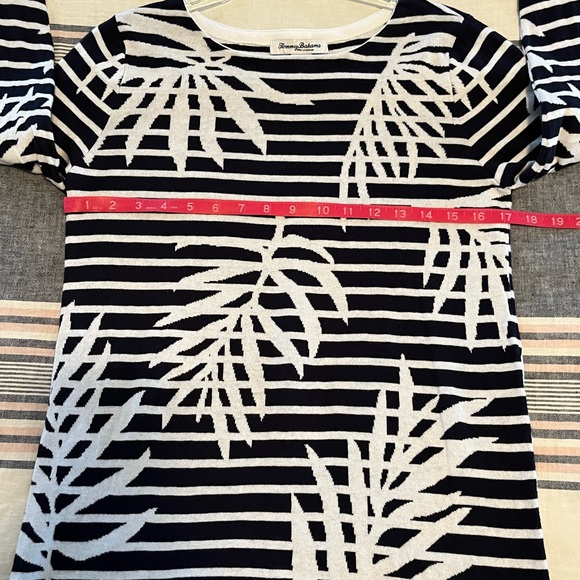 TOMMY BAHAMA | Small | Very SOFT! - Picture 7 of 12